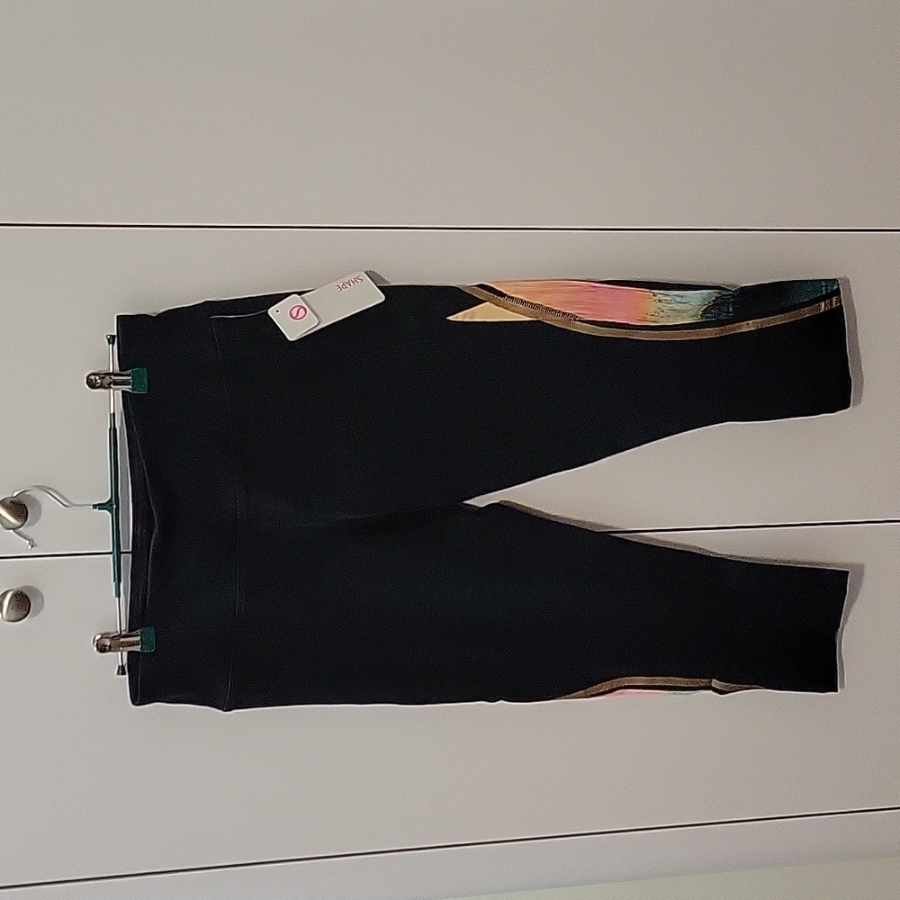 NWT Shape Leggings